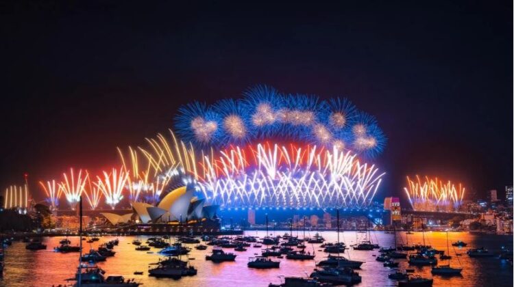 Viti i Ri mbërrin edhe në Australi! Spektakël fishekzjarresh