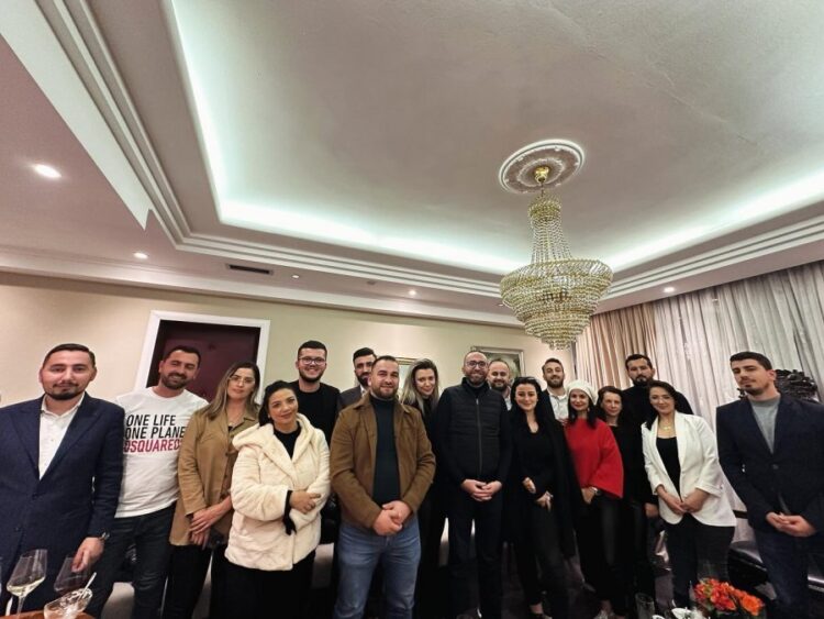 “Një PD dhe Nr. 1. Gëzuar festat!”, çfarë paralajmëron Bardhi