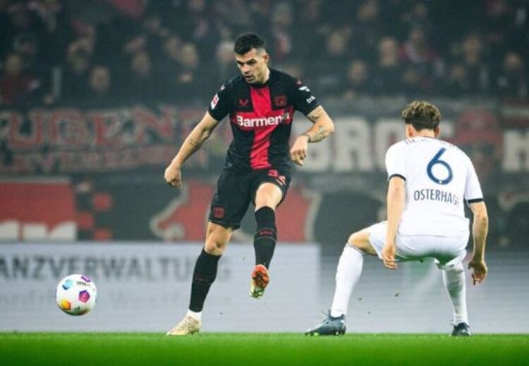 Schick shënon het-trik, Leverkusen nuk ndalet. Bayern e ndjek nga pas