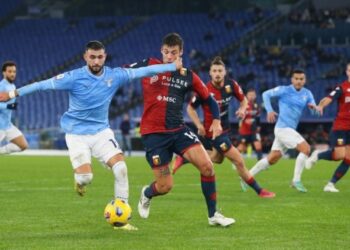 Hysaj titullar, Lazio eleminon Genoa-n nga Kupa e Italisë