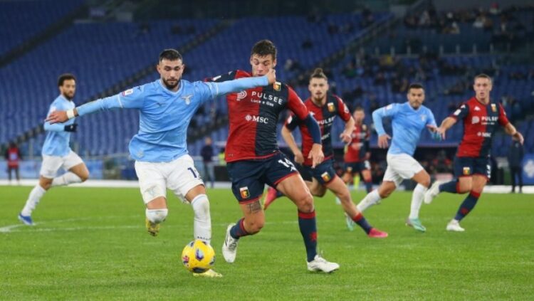 Hysaj titullar, Lazio eleminon Genoa-n nga Kupa e Italisë