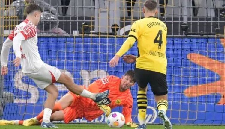 Dortmund zhgënjen përballë Leipzig