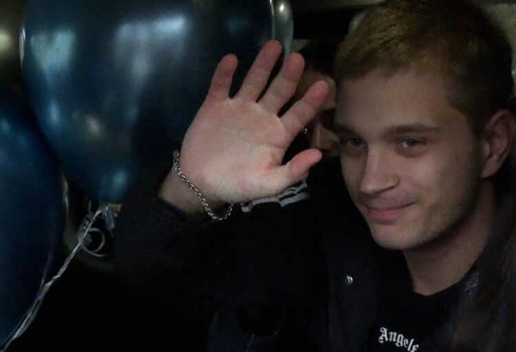 Adoleshenti ukrainas në Rusi: Të gjithë duam të kthehemi në shtëpi