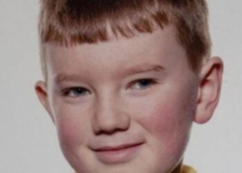 U zhduk 6 vjet më parë, gjendet i gjallë djaloshi