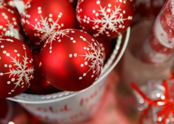 Pse e kuqja është ngjyra mbizotëruese e Krishtlindjeve?