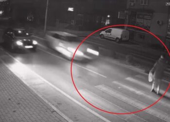 VIDEO/ Pamje të rënda, makina aksidenton për vdekje kalimtarin te vijat e bardha