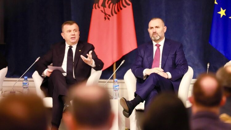 Balla zbulon fajtorin për dhunën në vend: Tik Tok po na shkatërron