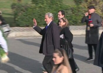 Sot votohet për imunitetin e tij, Berisha mbërrin në kuvend