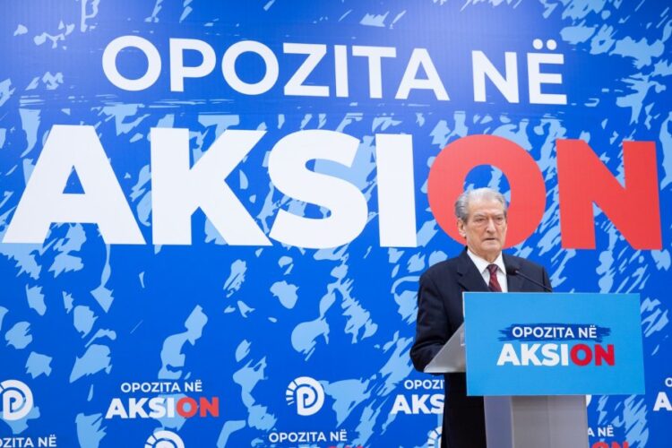 Berisha mbi protestat: Do jemi luftëtarët e parë, jetën e japim…