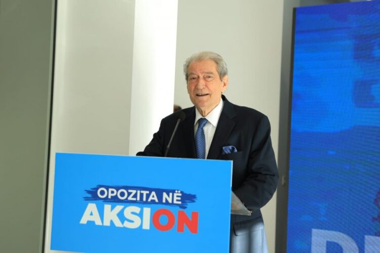 Berisha thirrje rinisë: Ngrihuni për të përmbysur regjimin e Ramës