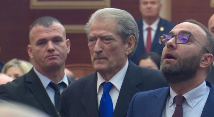 Kuvendi i heq imunitetit Berishës, i hap rrugën SPAK për arrestimin