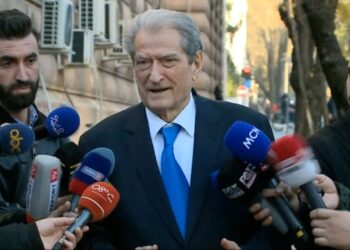 Berisha paralajmëron: Të enjten Shqipëria do të jetë para parlamentit