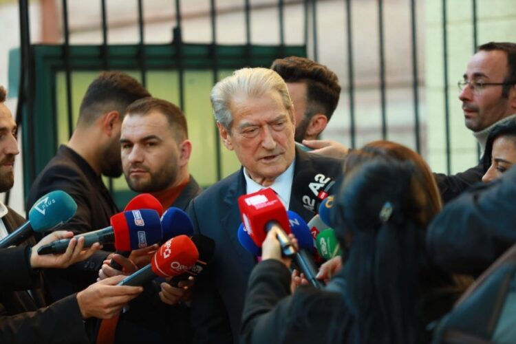 Berisha: Turp, Balla përfaqëson narkoshtetin në Komisionin e Sigurisë