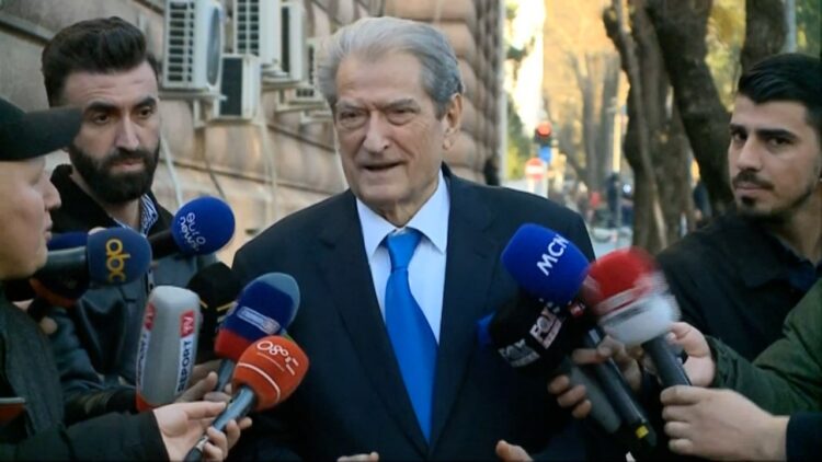 Berisha paralajmëron: Të enjten Shqipëria do të jetë para parlamentit