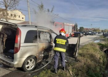 Shkrumbohet makina në aksin ‘Fier – Fermë-Çlirim’, detajet e para