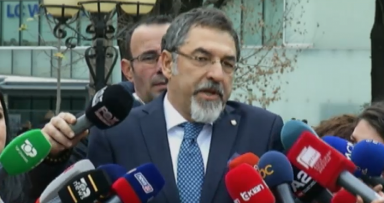 Çuçi: Të gjithë deputetët do të përjashtohen nëse ndezin flakadanë