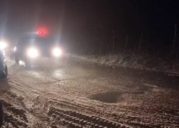 Dëborë në rrugën e Arbrit, rruga drejt bllokimit