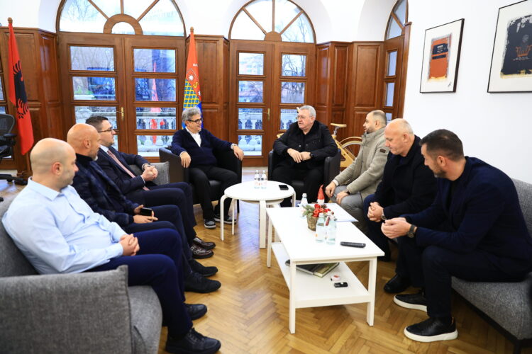 Menaxhimi i “Loro Boriçit” dhe projektet infrastrukturore, Duka takon Kryebashkiakun e Shkodrës