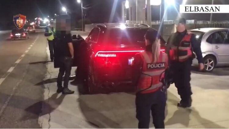 Po shpërndante drogë, kapet në flagrancë 19 vjeçari në Elbasan