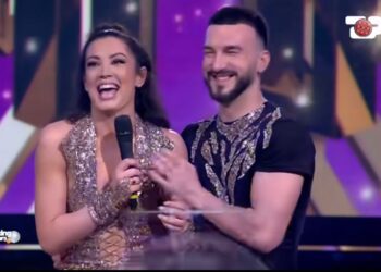 VIDEO/ Enxhi Nasufi ‘rrëmben’ kupën e “Dancing With The Stars”!