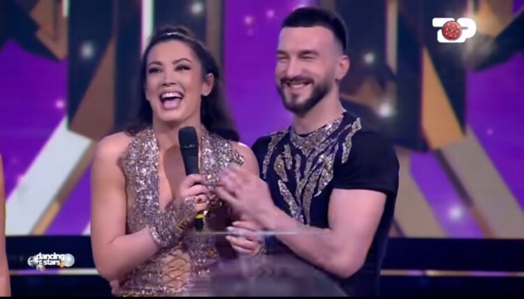 VIDEO/ Enxhi Nasufi ‘rrëmben’ kupën e “Dancing With The Stars”!