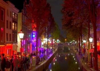 Ndryshime në Holandë, largohen prostitutat nga vitrinat e dyqaneve