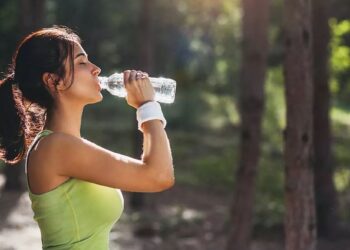 Pesë zakone të mëngjesit që rregullojnë sheqerin në gjak pa ilaçe