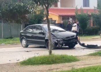 Aksident në aksin Fier-Seman, përplasen dy automjete