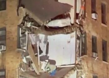 Shembet muri i një ndërtese në New York, dy të plagosur