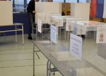 Mbahen zgjedhjet në Serbi/ Shqiptarët hyjnë të përçarë, në dy lista