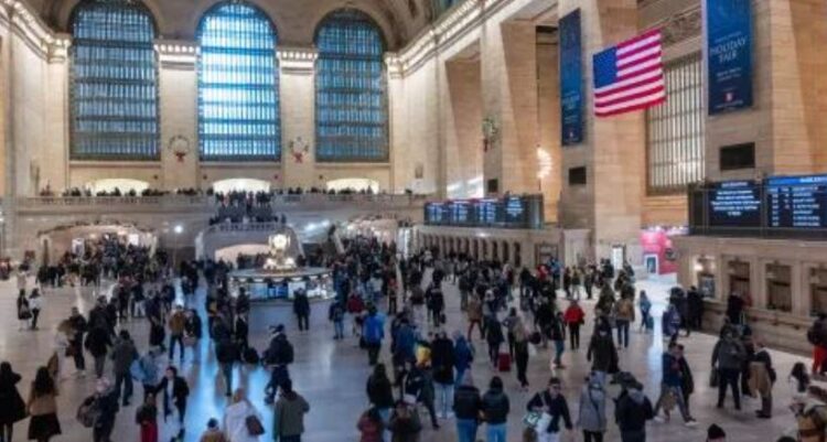 Sulm me thikë në Nju Jork, plagosen dy adoleshente