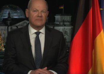 Scholz në fjalimin e fundvitit: Bota po ndryshon, duhet të ndryshojmë