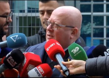 Kërkuan median në sallë, GJKKO rrëzon përsëri avokatët e Berishës