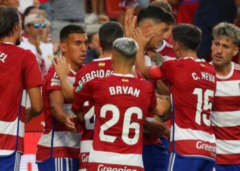 Bayern kryen goditjen e parë në merkato, transferon shokun e Uzunit