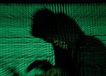 Sulm kibernetik në faqet zyrtare, hakerat ‘rrëzojnë’ KLSH dhe Tatimet