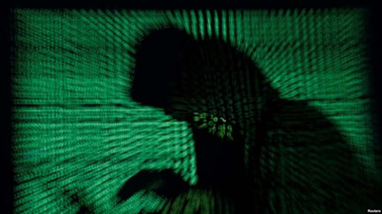 Sulm kibernetik në faqet zyrtare, hakerat ‘rrëzojnë’ KLSH dhe Tatimet