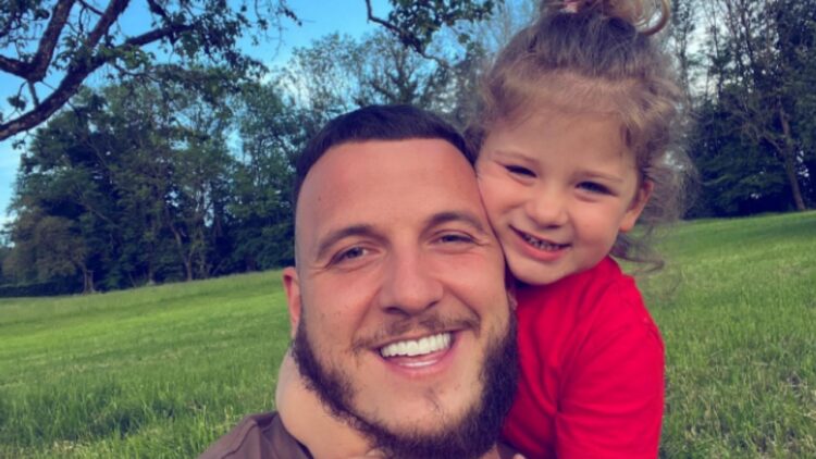 Hana feston ditëlindjen, Mozzik prek me urimin për të bijën