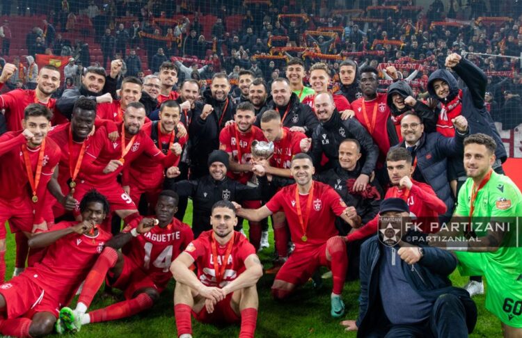 Largimi i një titullari nga Partizani, “demat” duan një mesfushor