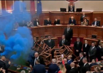 “Turp, Turp”/ Mbyllet seanca, buxheti 2024 miratohet në 8 minuta