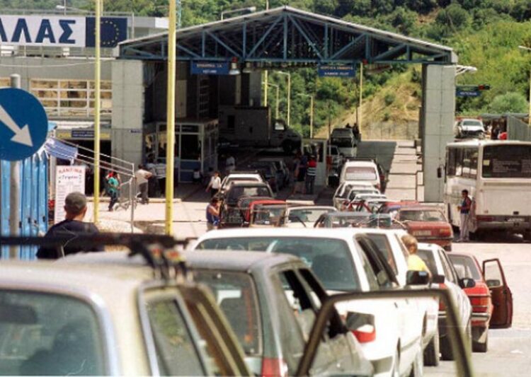 Fluks në Kapshticë nga emigrantët, pala shqiptare punon me 4 sportele