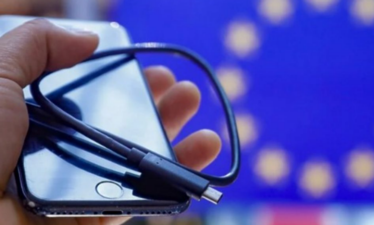 Nga 1 janari, vetëm një lloj karikuesi për të gjithë telefonat