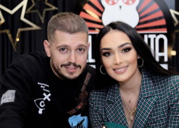 “Dobësia ime”, Klea i bën dedikimin e ëmbël për ditëlindje Elgitit