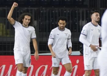 Tre shqiptarët në stol, Empoli mposhtet nga Lazio