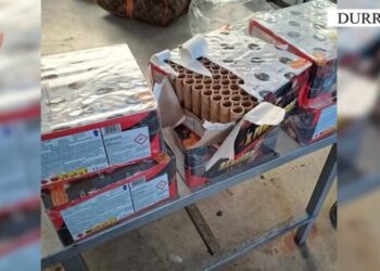 Kapen mallra kontrabandë në portin e Durrësit, procedohen 5 persona