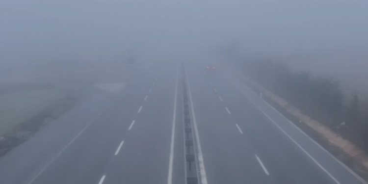 Kukësi mbulohet nga mjegulla e dendur, vështirësi në qarkullim