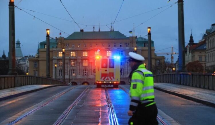 Pragë/ Rrëfimi i dëshmitarit: Njerëzit filluan të vrapojnë të…