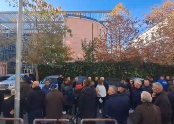 Seanca për Belerin, mbështetësit e kryebashkiakut protestojnë në SPAK