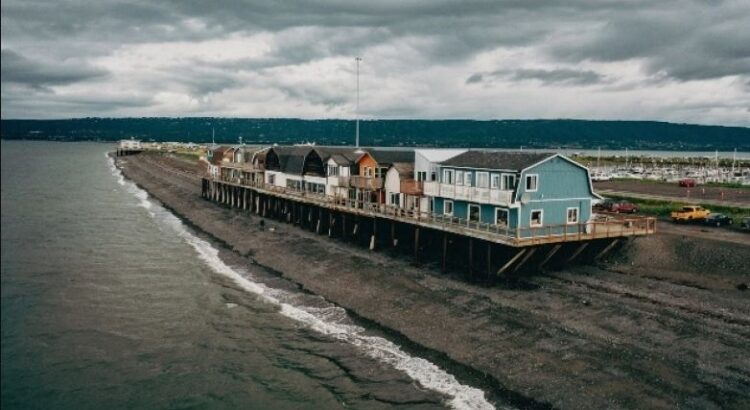 Një qytet i tërë nën një çati: Historia e pabesueshme e ndërtesës…