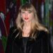 Reagimi i befasishëm i Taylor Swift, takon fansen e vogël