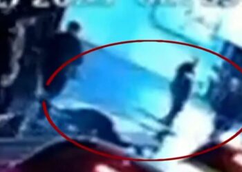 Plagosja e 3 të rinjve në Greqi/ Policia arreston njërin nga autorët